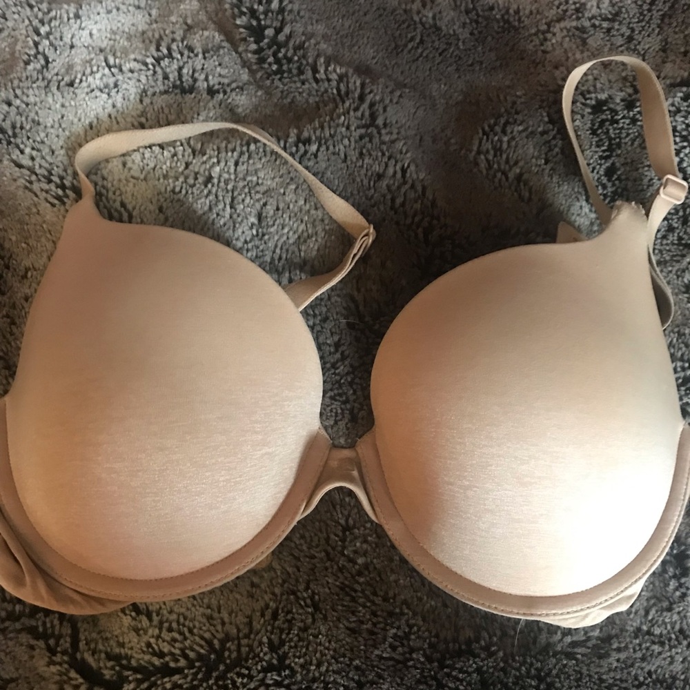 Nude 32DD Victoria Secret Bra